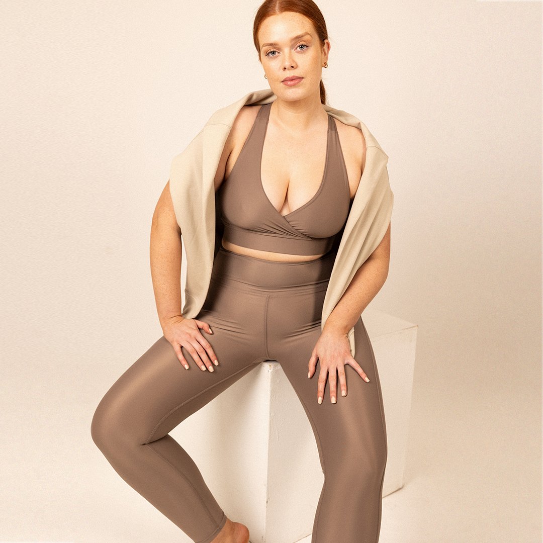Hero Contour Legging in Taupe - Actively Conscious