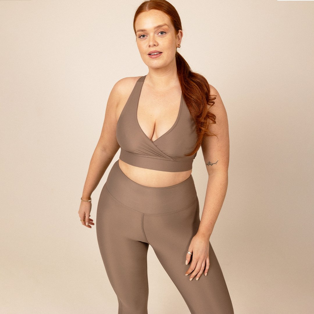Hero Contour Legging in Taupe - Actively Conscious