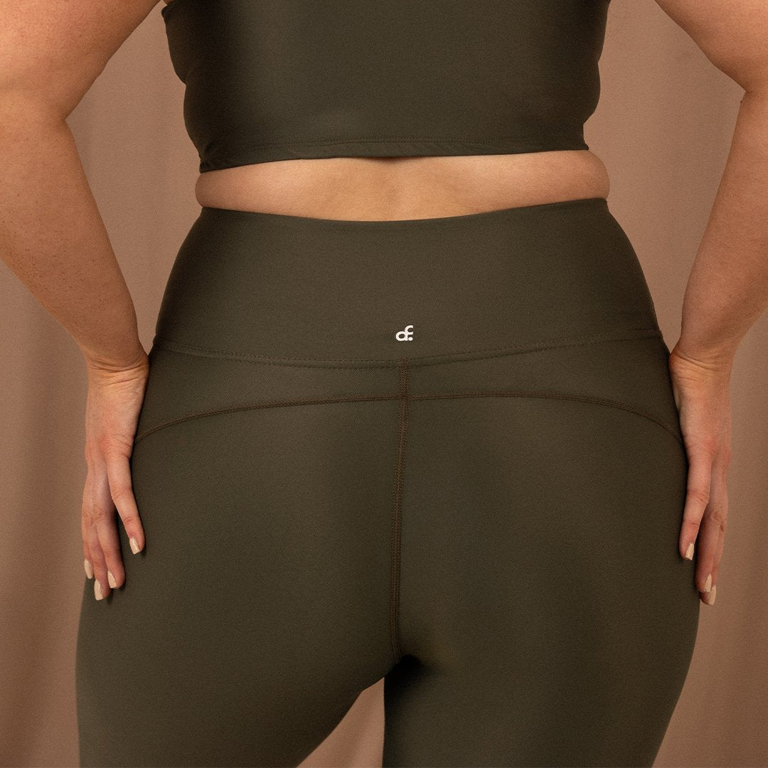 Hero Contour Legging in Olive - Actively Conscious